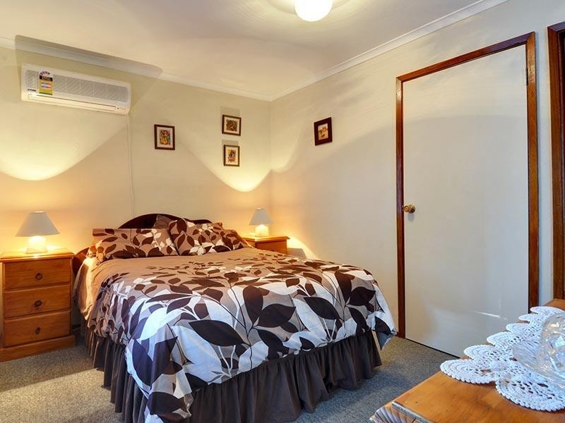 44 Almeria Parade, Upper Swan WA 6069