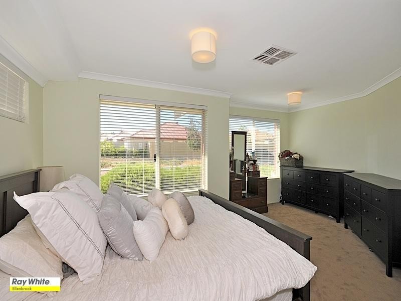 2 Heirisson Turn, Ellenbrook WA 6069