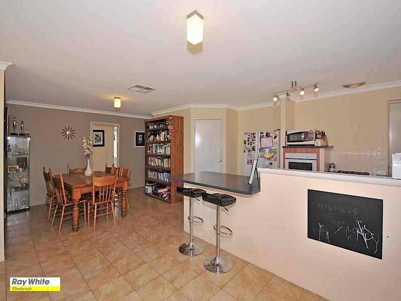 2 Heirisson Turn, Ellenbrook WA 6069