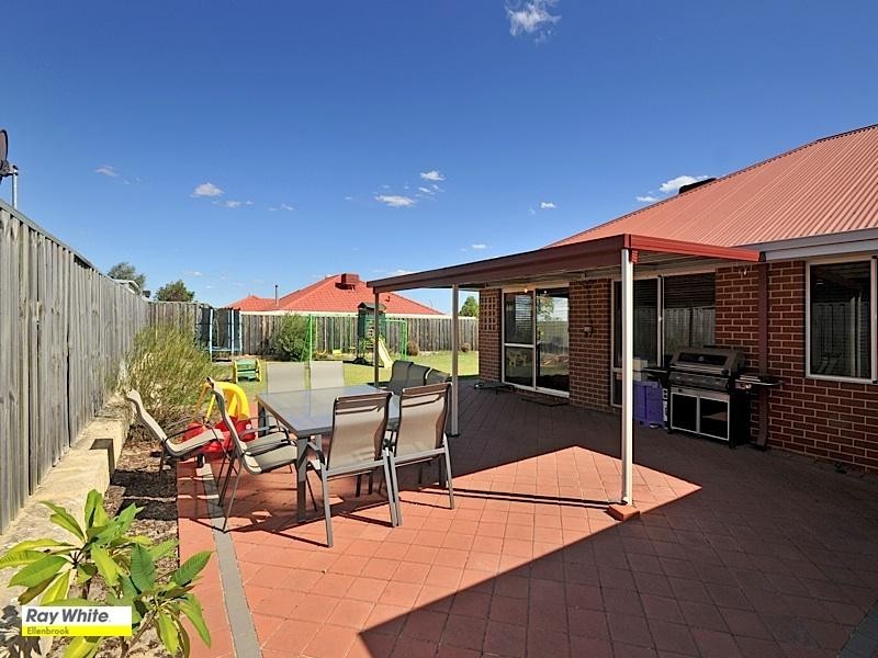 2 Heirisson Turn, Ellenbrook WA 6069