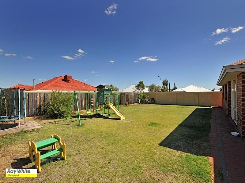 2 Heirisson Turn, Ellenbrook WA 6069