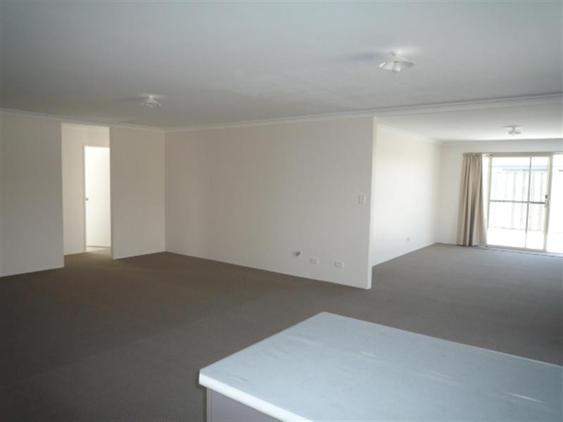 9 Redbank Drive, Ellenbrook WA 6069