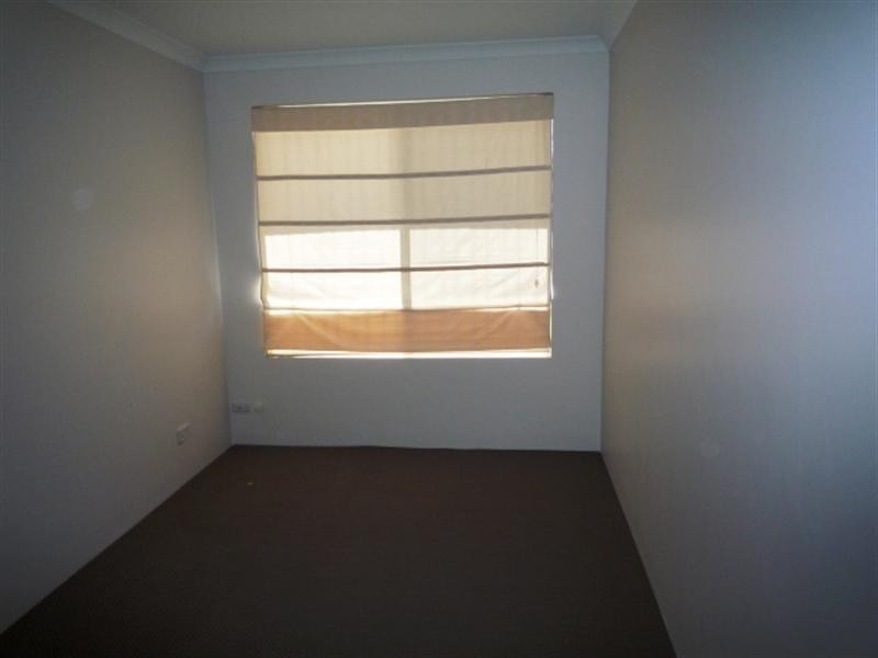 9 Redbank Drive, Ellenbrook WA 6069