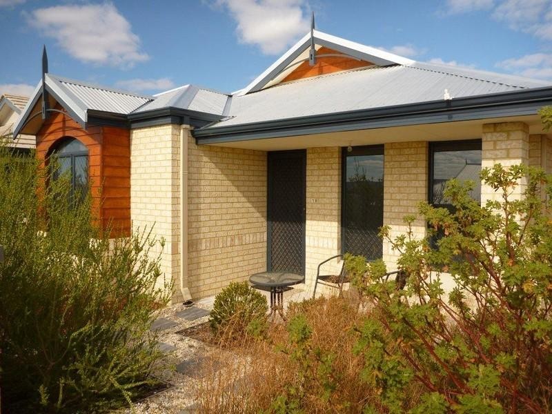 18 Brixton Crescent, Ellenbrook WA 6069