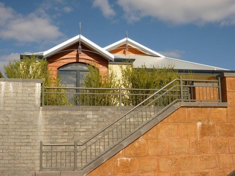 18 Brixton Crescent, Ellenbrook WA 6069