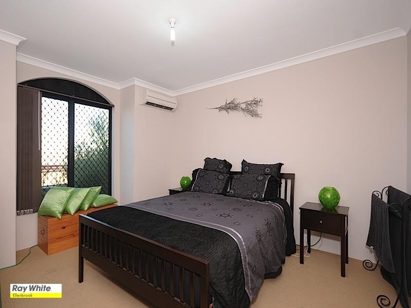 18 Brixton Crescent, Ellenbrook WA 6069