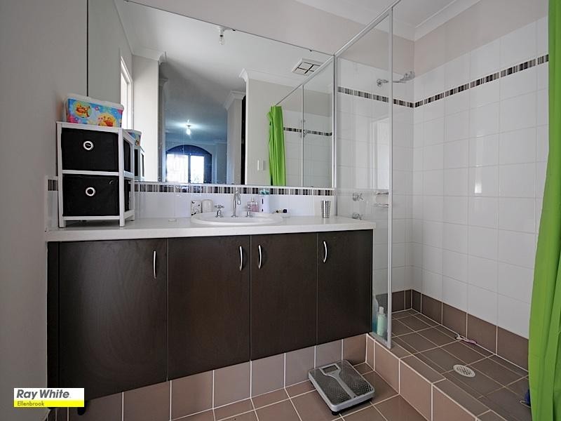 18 Brixton Crescent, Ellenbrook WA 6069
