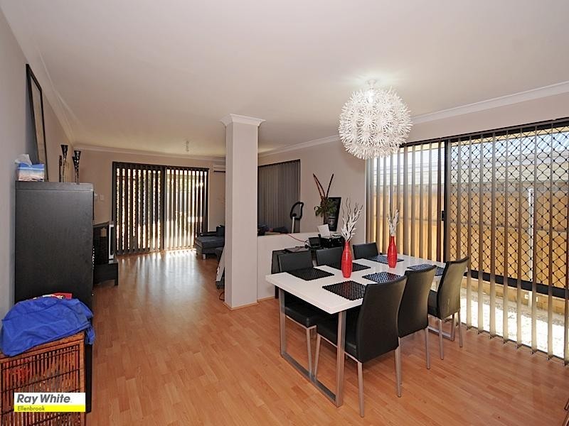 18 Brixton Crescent, Ellenbrook WA 6069