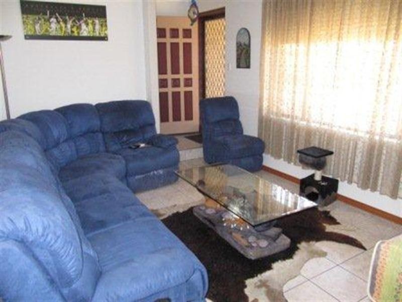 16 Brockholes Street, Bullsbrook WA 6084