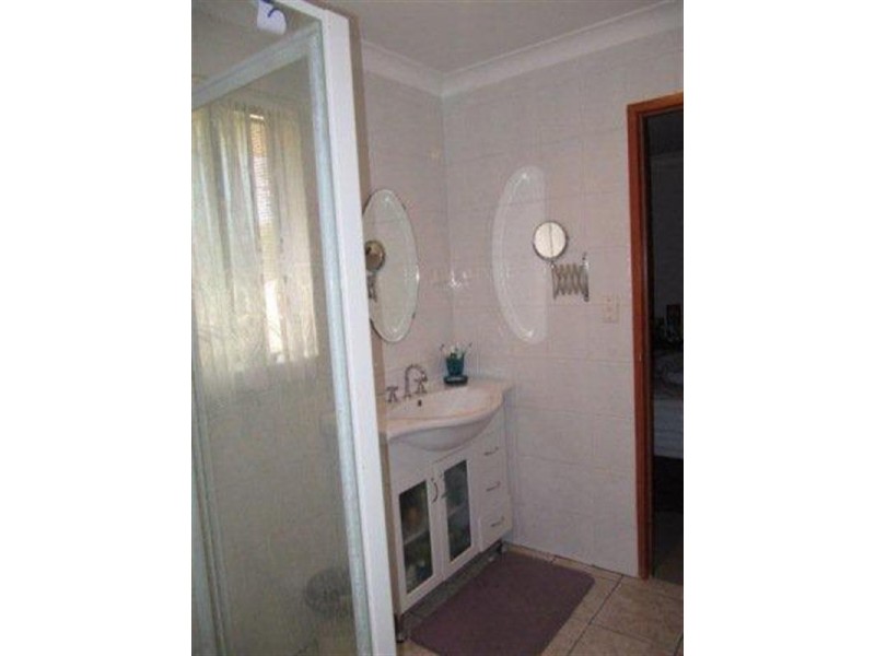 16 Brockholes Street, Bullsbrook WA 6084