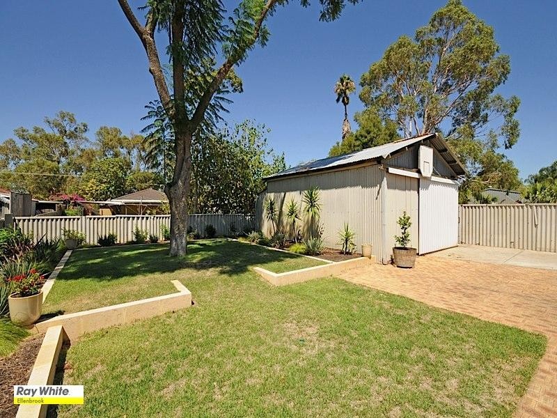 56 Dickson Drive, Middle Swan WA 6056