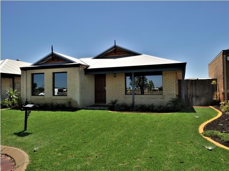 10 Coniston Drive, Ellenbrook WA 6069