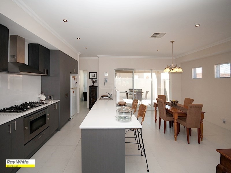 22 Hirani Link, Aveley WA 6069