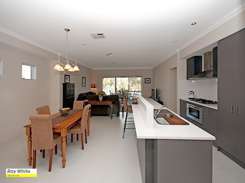 22 Hirani Link, Aveley WA 6069