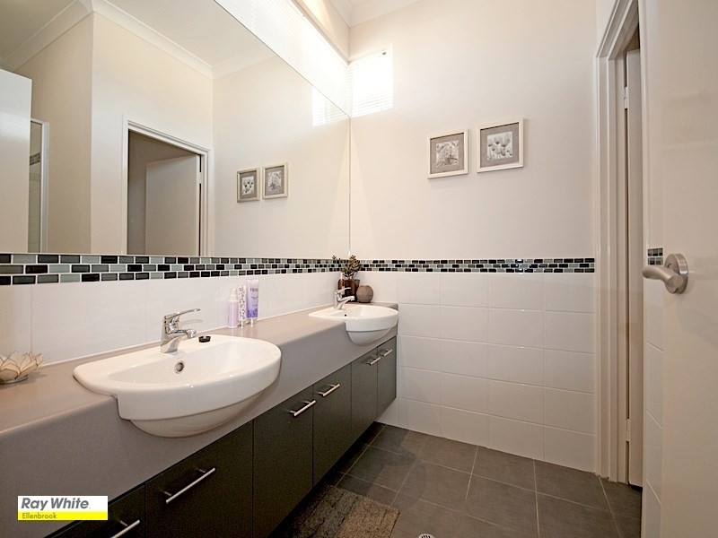 22 Hirani Link, Aveley WA 6069