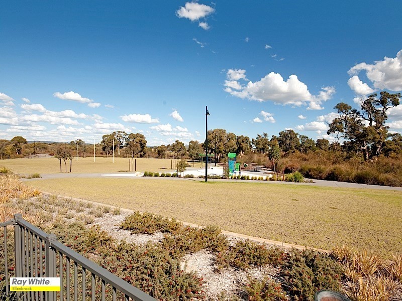 22 Hirani Link, Aveley WA 6069