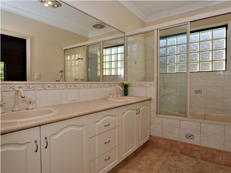 40 Rossini Circle, Ellenbrook WA 6069