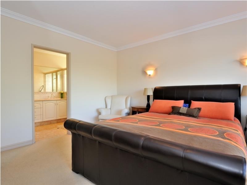 40 Rossini Circle, Ellenbrook WA 6069