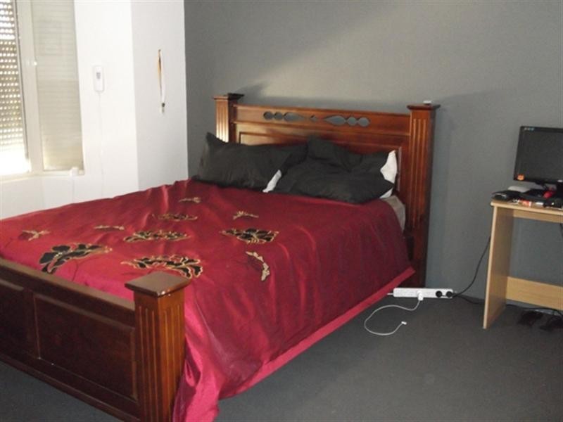 7 Bancombe Crescent, Ellenbrook WA 6069