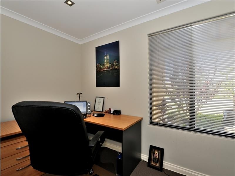 21 Thorold Avenue, Ellenbrook WA 6069