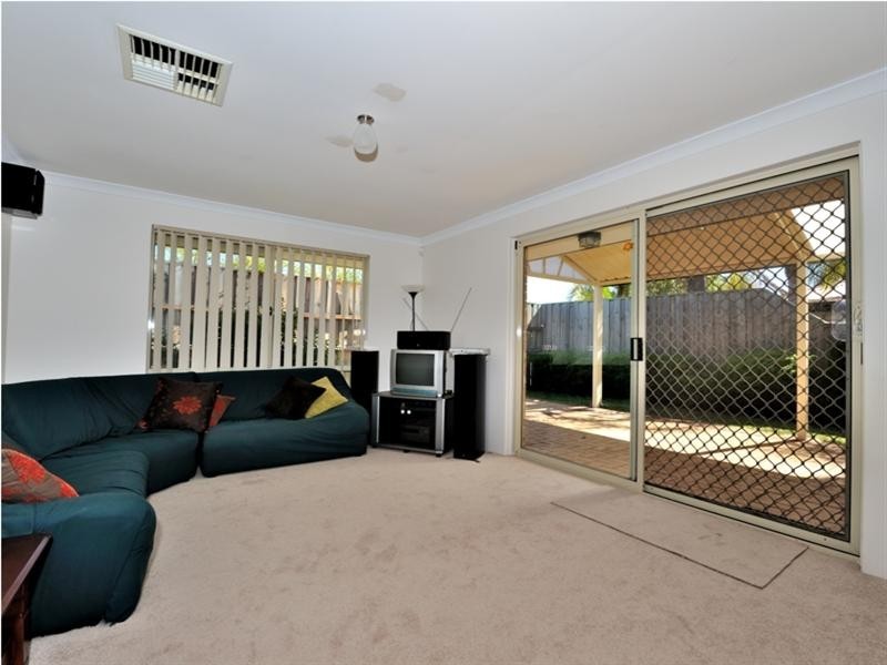14 Honeyeater Terrace, Ellenbrook WA 6069