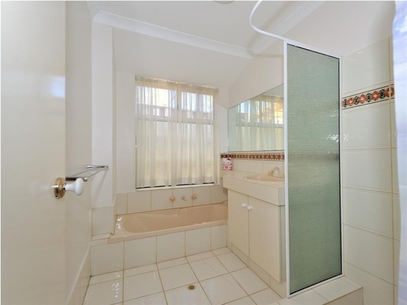 14 Honeyeater Terrace, Ellenbrook WA 6069