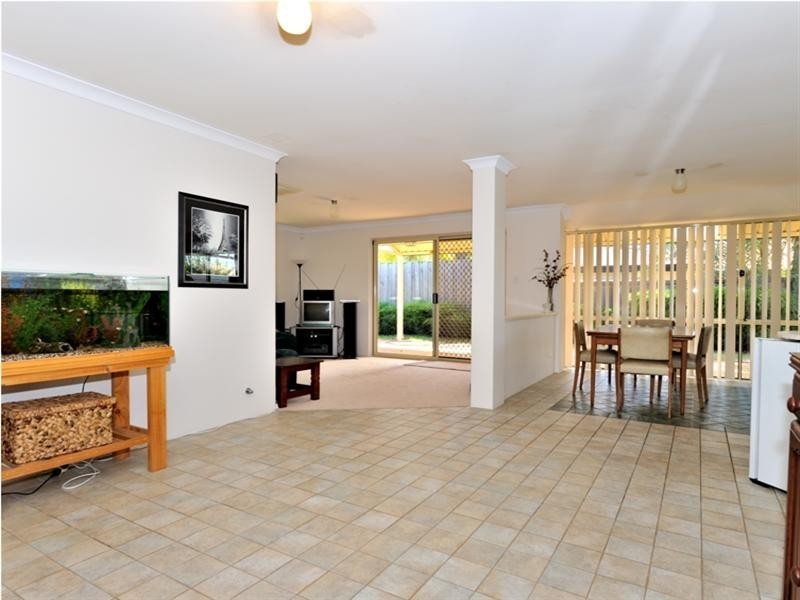 14 Honeyeater Terrace, Ellenbrook WA 6069