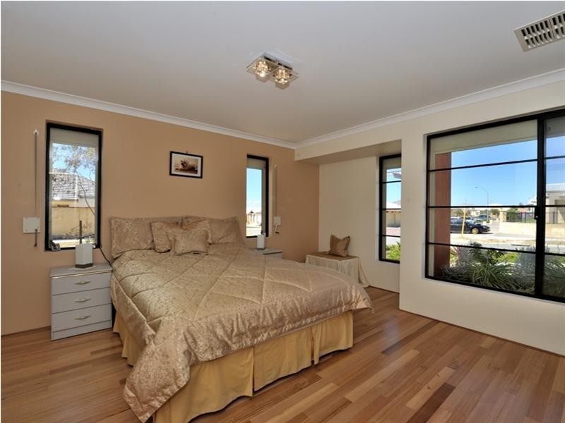 7 Fleetwood Link, Ellenbrook WA 6069