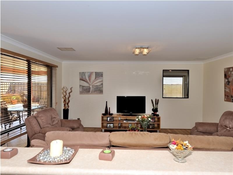 7 Fleetwood Link, Ellenbrook WA 6069