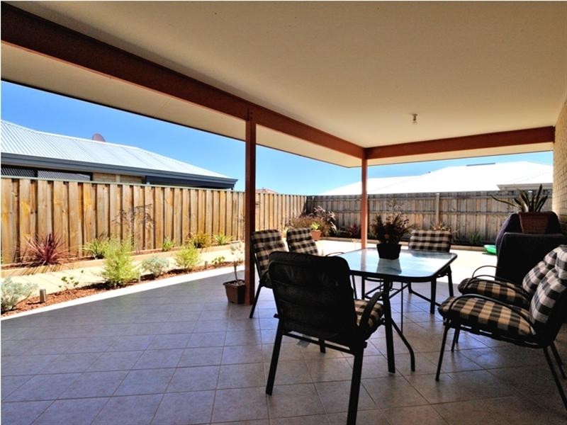 7 Fleetwood Link, Ellenbrook WA 6069