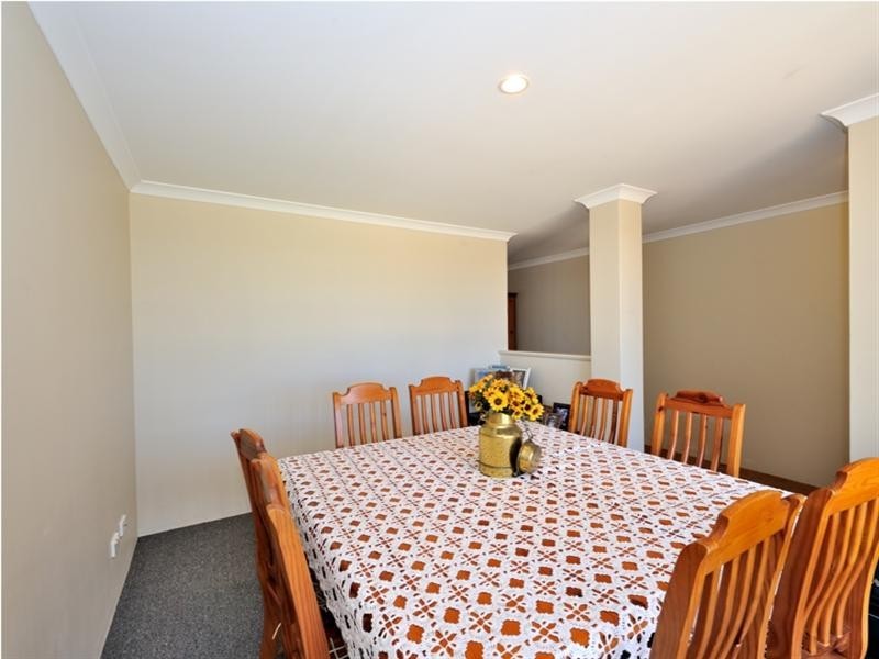 21 Evesham Drive, Ellenbrook WA 6069