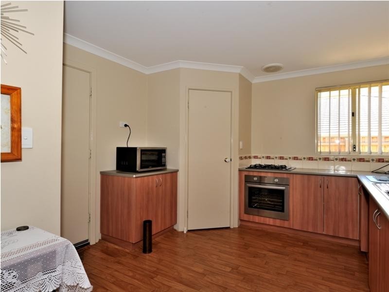 21 Evesham Drive, Ellenbrook WA 6069