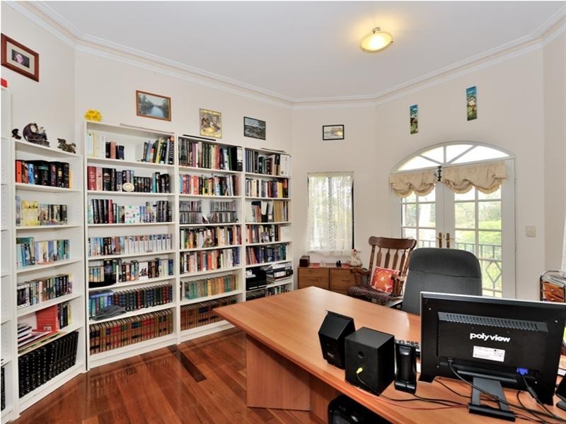 6 Pipit Court, Ellenbrook WA 6069