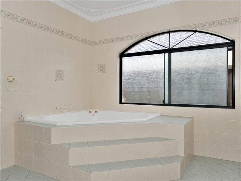 6 Pipit Court, Ellenbrook WA 6069