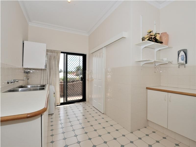 6 Pipit Court, Ellenbrook WA 6069