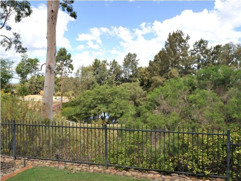 6 Pipit Court, Ellenbrook WA 6069