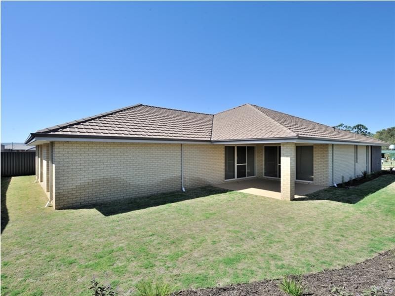 12 Tolj Loop, Aveley WA 6069