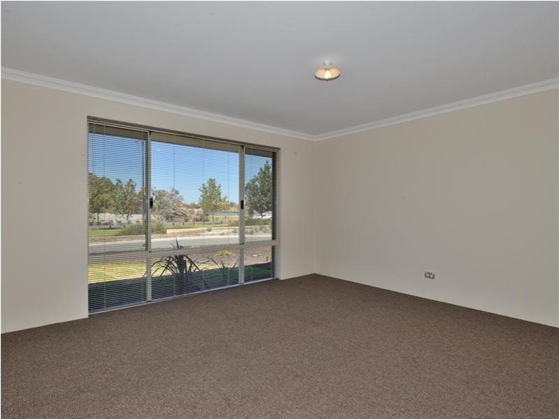 12 Tolj Loop, Aveley WA 6069