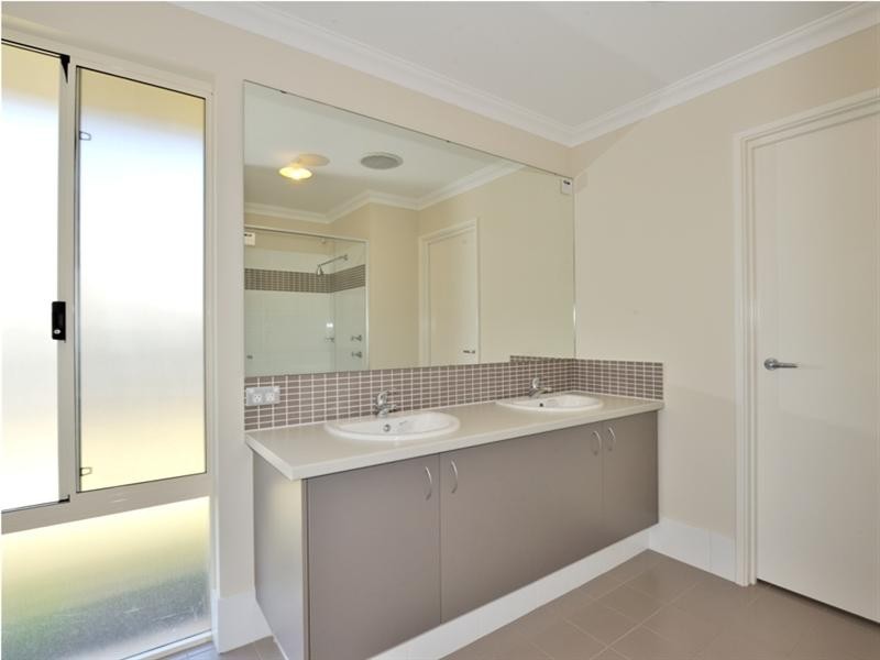 12 Tolj Loop, Aveley WA 6069