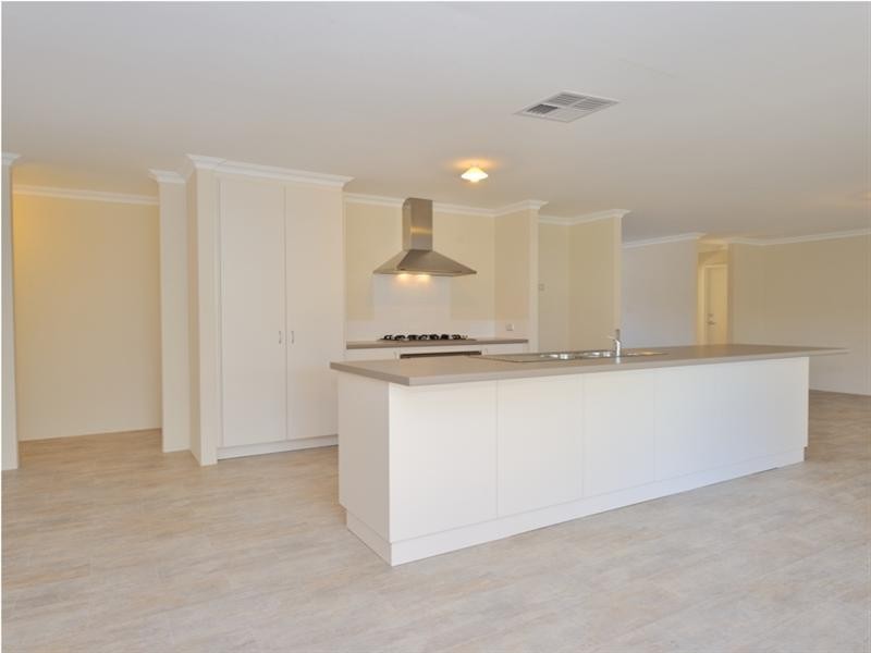 12 Tolj Loop, Aveley WA 6069