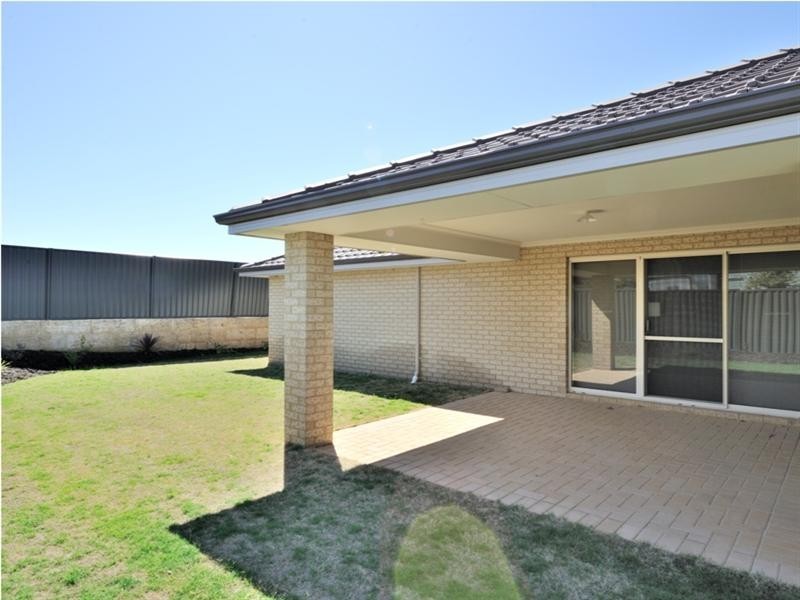 12 Tolj Loop, Aveley WA 6069