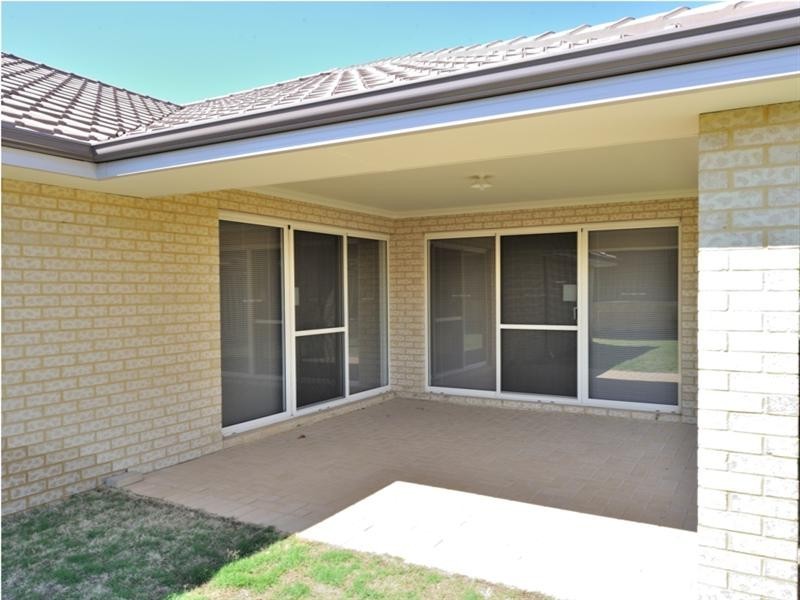 12 Tolj Loop, Aveley WA 6069