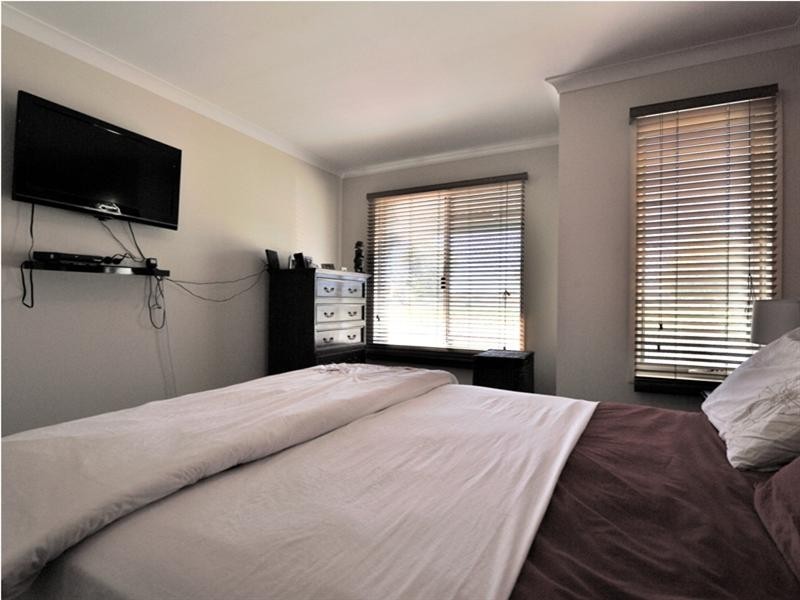 22 Harberton Parkway, Ellenbrook WA 6069