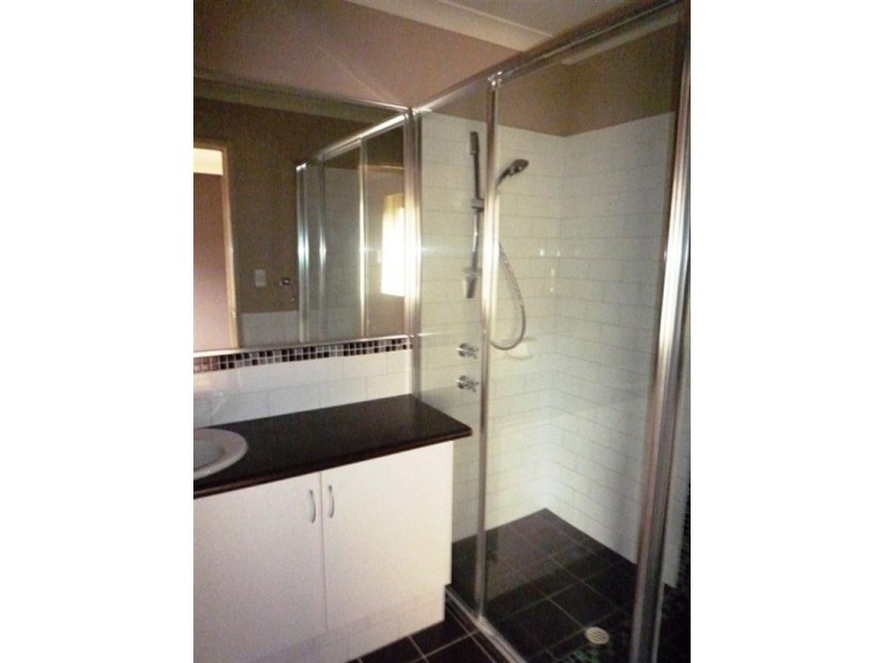 11 Travers Way, Aveley WA 6069