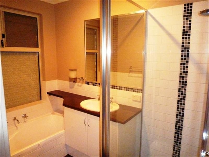 11 Travers Way, Aveley WA 6069