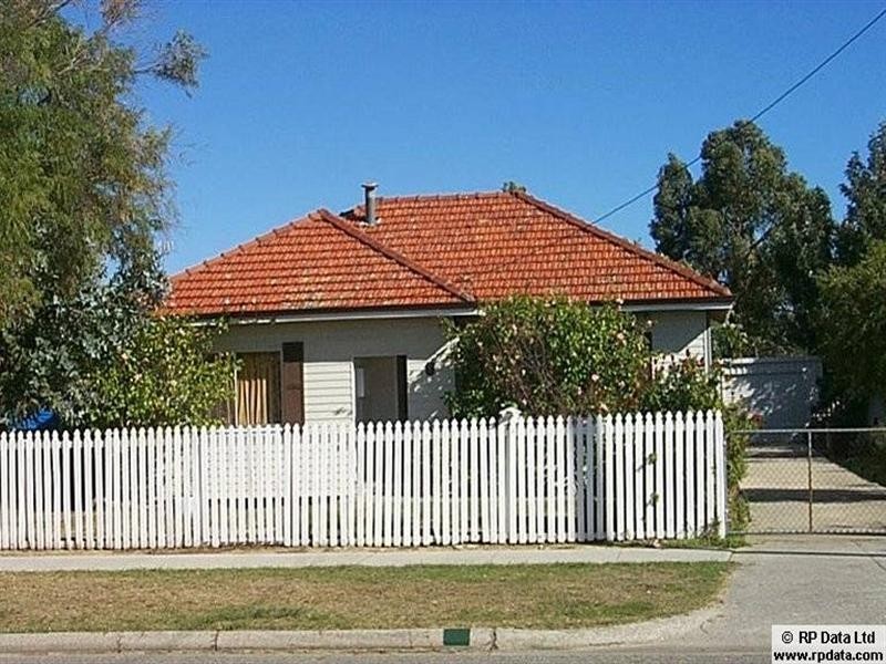 5 Ewart Street, Midvale WA 6056