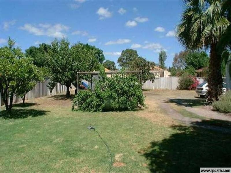 5 Ewart Street, Midvale WA 6056