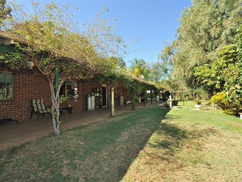 18 Popple Place, Muchea WA 6501