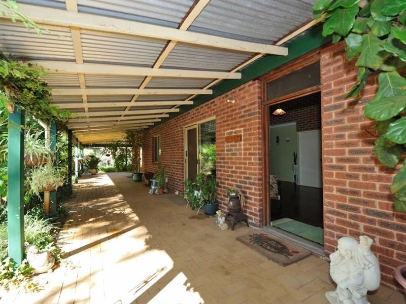 18 Popple Place, Muchea WA 6501