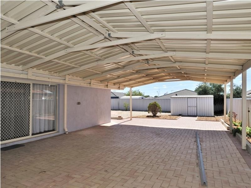 18 Vanda Retreat, Beechboro WA 6063